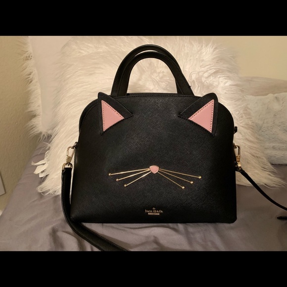 kate spade Handbags - Kate spade big cat purse with strap